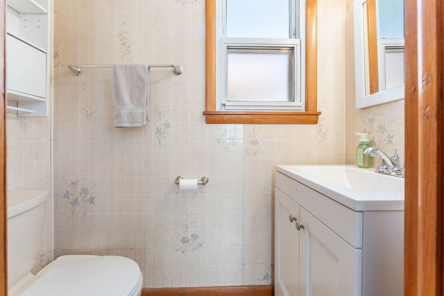 32 ARLINGTON BLVD, North Arlington, NJ 07031