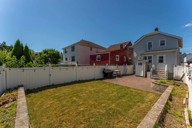 32 ARLINGTON BLVD, North Arlington, NJ 07031