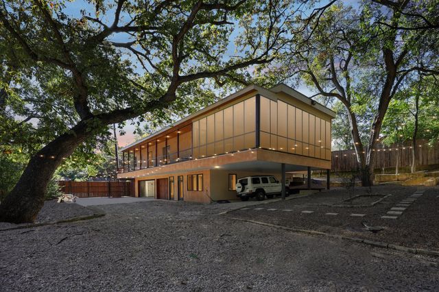 8635 San Leandro Drive, Dallas, TX 75218