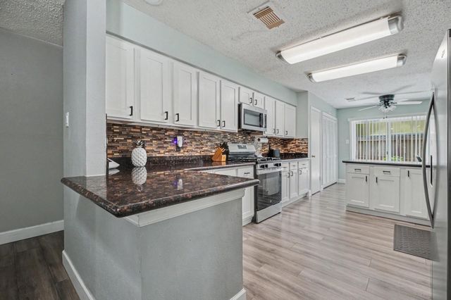 502 Magnolia Circle, League City, TX 77573