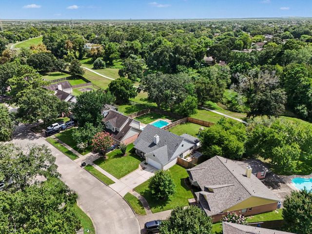 502 Magnolia Circle, League City, TX 77573