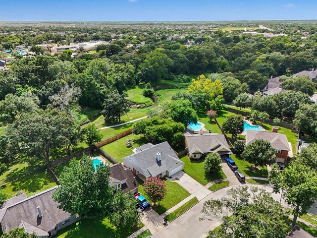 502 Magnolia Circle, League City, TX 77573