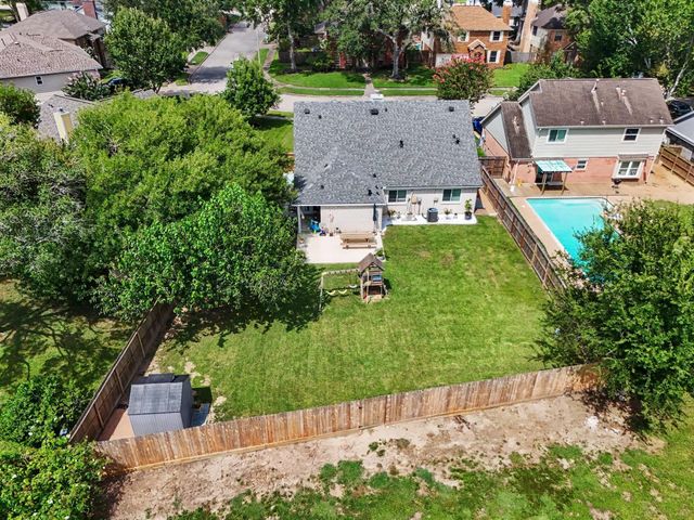 502 Magnolia Circle, League City, TX 77573