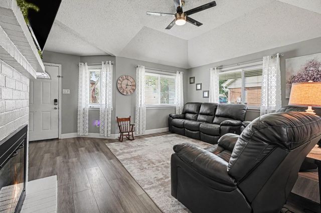 502 Magnolia Circle, League City, TX 77573