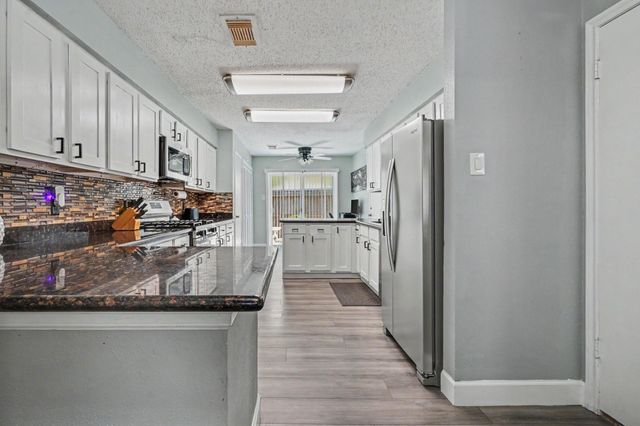 502 Magnolia Circle, League City, TX 77573