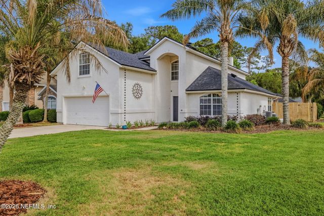 811 HICKORY KNOLLS Drive, Green Cove Springs, FL 32043