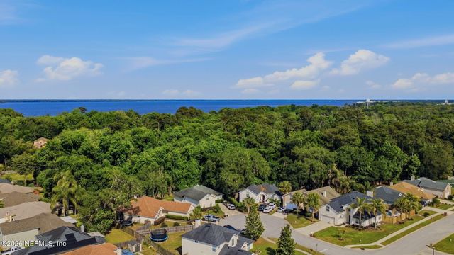 811 HICKORY KNOLLS Drive, Green Cove Springs, FL 32043