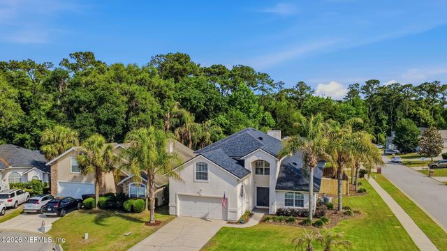 811 HICKORY KNOLLS Drive, Green Cove Springs, FL 32043