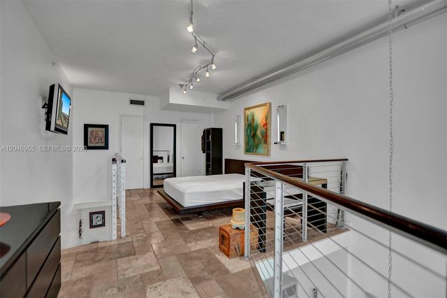 690 SW 1st Court 2707, Miami, FL 33130