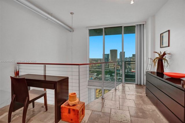 690 SW 1st Court 2707, Miami, FL 33130