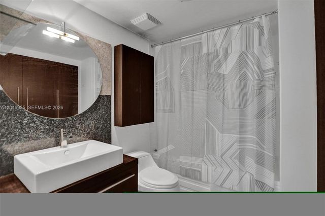 690 SW 1st Court 2707, Miami, FL 33130