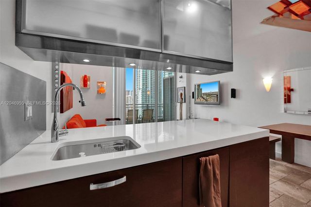 690 SW 1st Court 2707, Miami, FL 33130