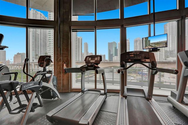 690 SW 1st Court 2707, Miami, FL 33130