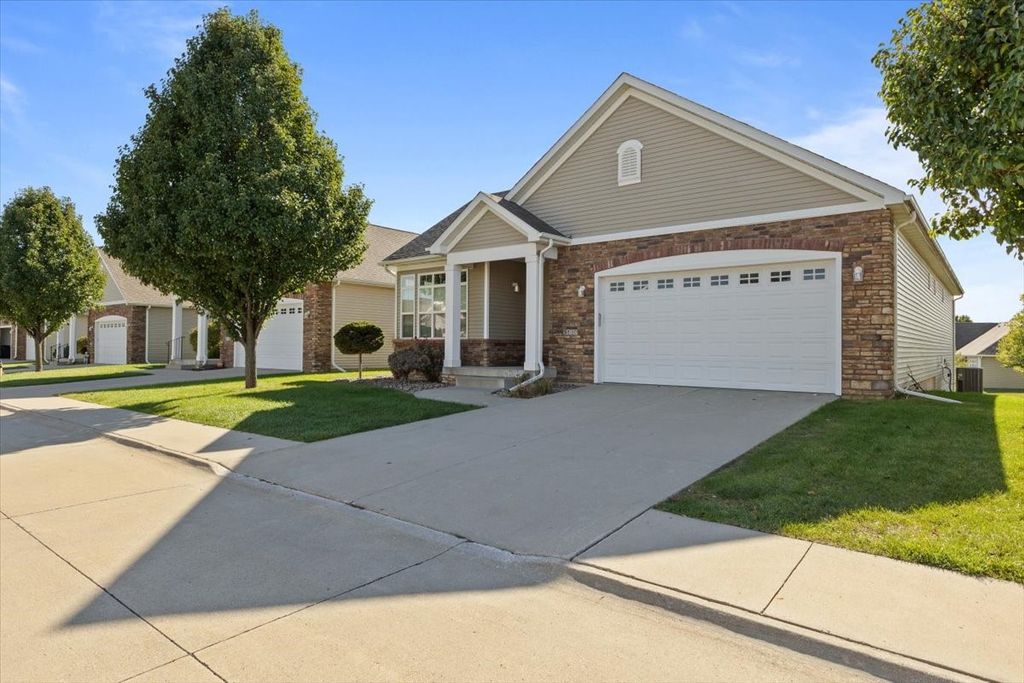 3110 SW Franklin Lane, Ankeny, IA 50023