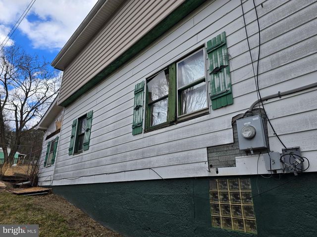 959 GOLF COURSE RD, Martinsburg, WV 25404