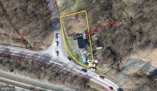 959 GOLF COURSE RD, Martinsburg, WV 25404