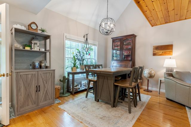 59 Stratham Green Road, Stratham, NH 03885