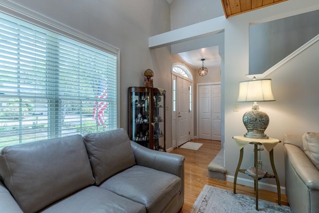 59 Stratham Green Road, Stratham, NH 03885