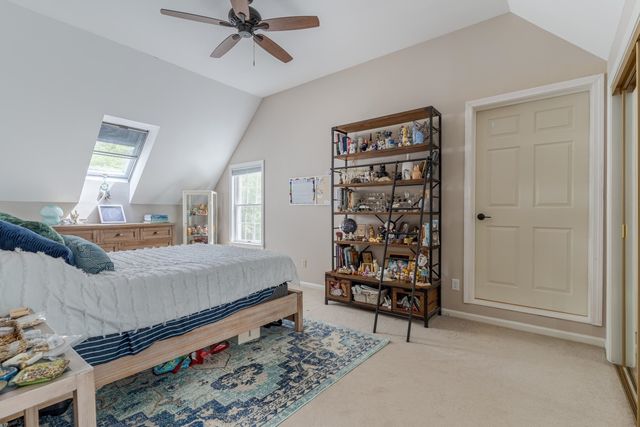 59 Stratham Green Road, Stratham, NH 03885