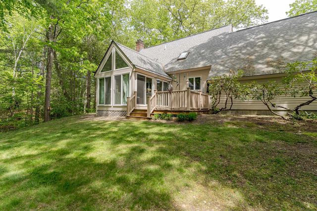 59 Stratham Green Road, Stratham, NH 03885