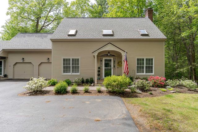 59 Stratham Green Road, Stratham, NH 03885