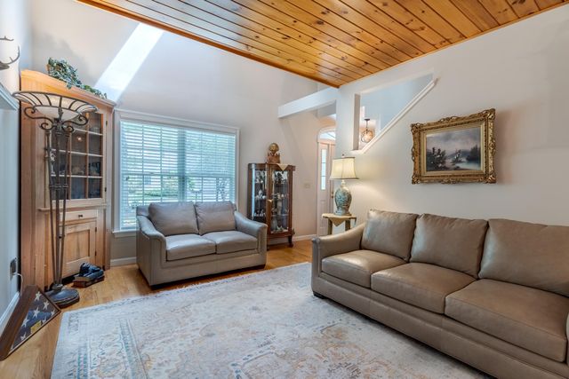 59 Stratham Green Road, Stratham, NH 03885