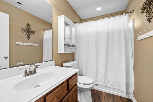 1505 Pastureview Drive, Pearland, TX 77581