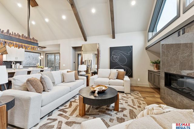 20102 W Street, Omaha, NE 68135