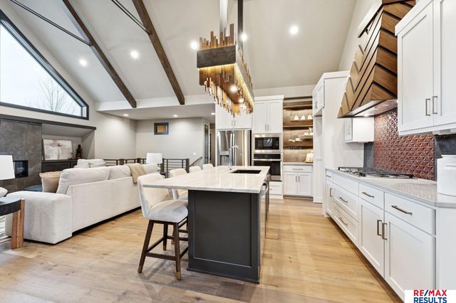 20102 W Street, Omaha, NE 68135