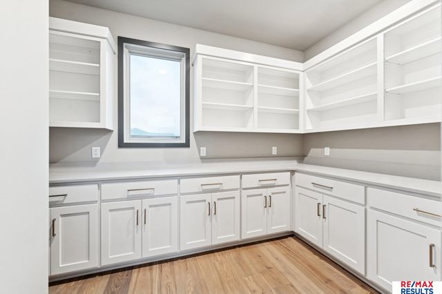 20102 W Street, Omaha, NE 68135