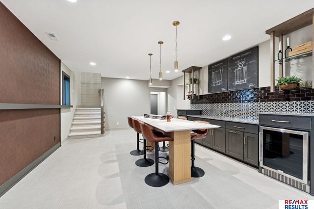 20102 W Street, Omaha, NE 68135