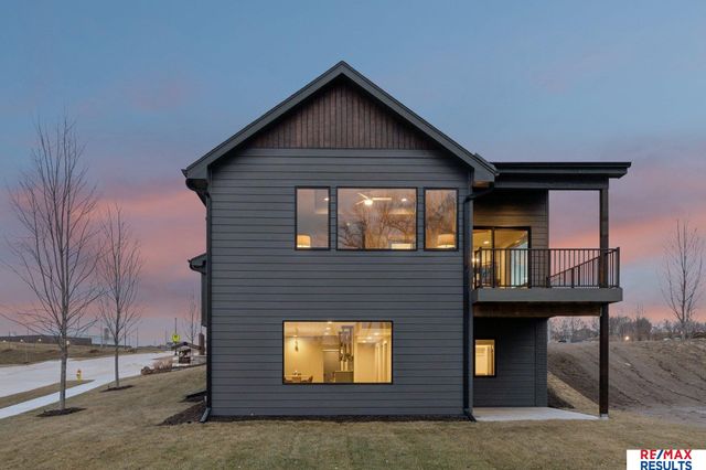 20102 W Street, Omaha, NE 68135