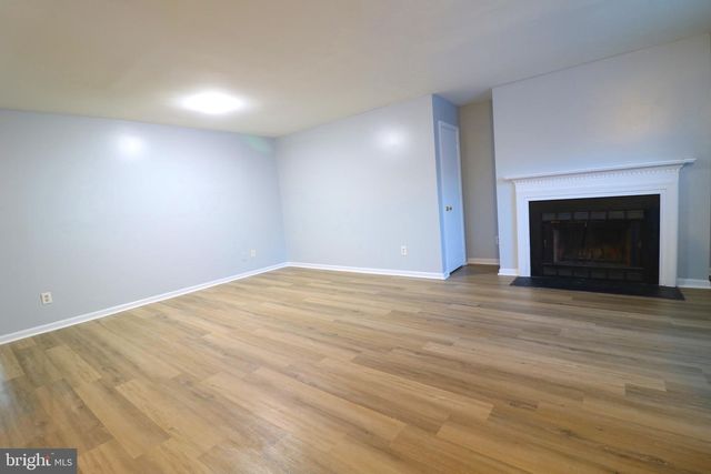 4152 DAWN VALLEY CT, Chantilly, VA 20151