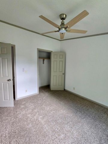 16222 Wild Oak Lane, Conroe, TX 77302