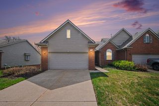 2672 Ambassador Drive, Ypsilanti Twp, MI 48198