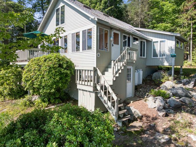 14 Lockes Island, Gilford, NH 03249
