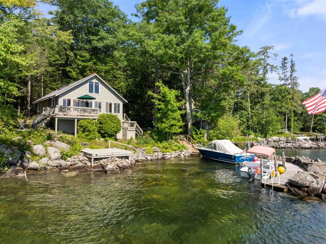 14 Lockes Island, Gilford, NH 03249