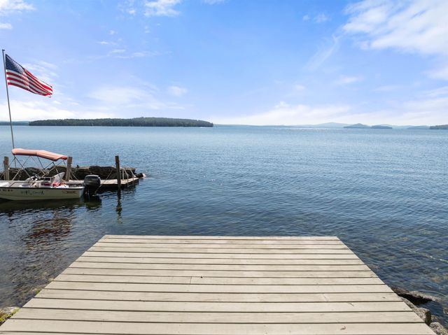 14 Lockes Island, Gilford, NH 03249