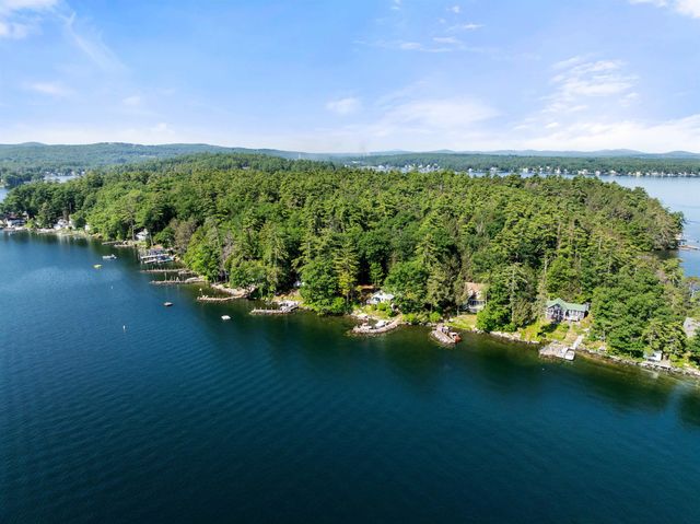 14 Lockes Island, Gilford, NH 03249