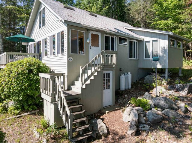 14 Lockes Island, Gilford, NH 03249