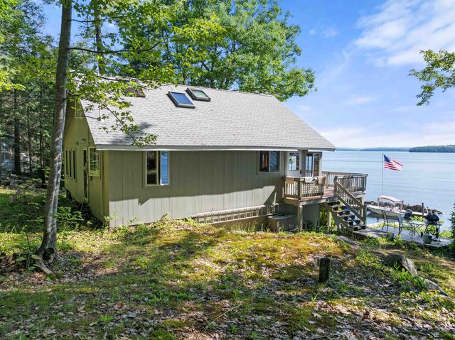14 Lockes Island, Gilford, NH 03249