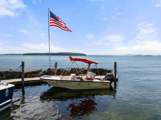 14 Lockes Island, Gilford, NH 03249
