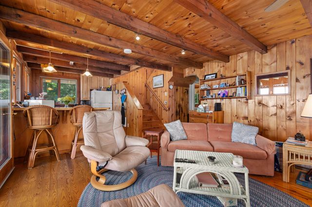 14 Lockes Island, Gilford, NH 03249