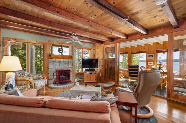 14 Lockes Island, Gilford, NH 03249