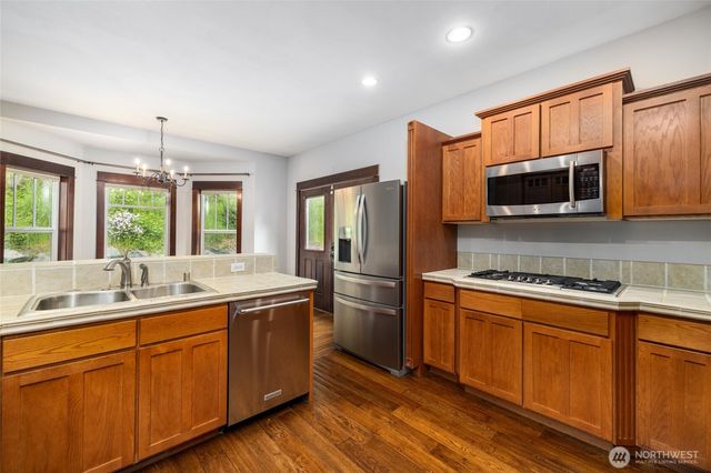 16711 Blodgett Road, Mount Vernon, WA 98274