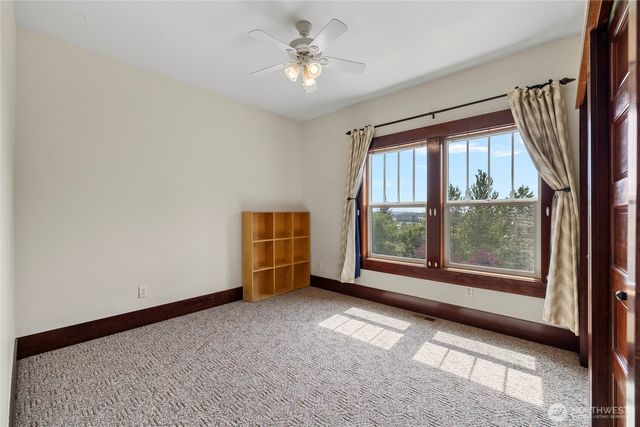 16711 Blodgett Road, Mount Vernon, WA 98274