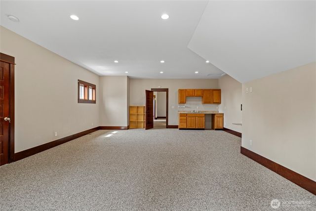 16711 Blodgett Road, Mount Vernon, WA 98274
