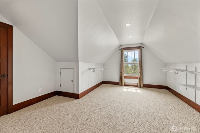 16711 Blodgett Road, Mount Vernon, WA 98274