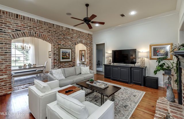 129 Victoria Place, Madison, MS 39110