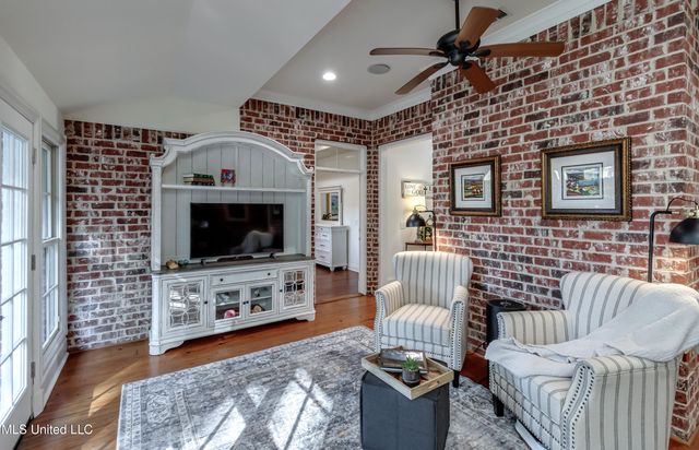 129 Victoria Place, Madison, MS 39110